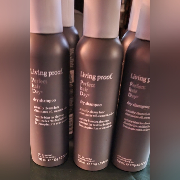 Pack Of 6 Living Proof Perfect Hair Day Dry Shampoo - 198 mlg 4 oz - Picture 4 of 6